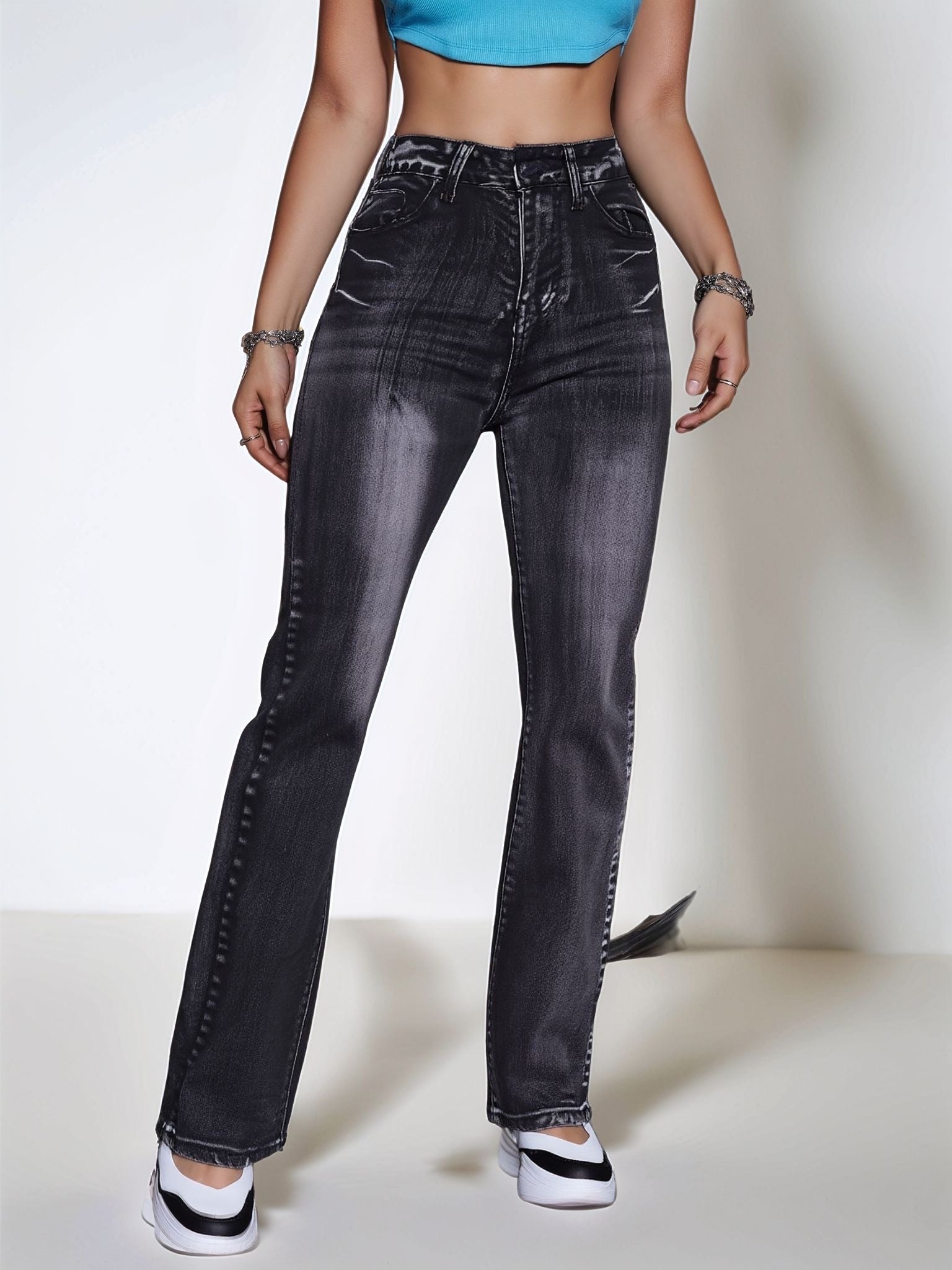 HMJeans|Pantalón vaquero negro con lavado degradado y leve acampanado, estilo retro versátil