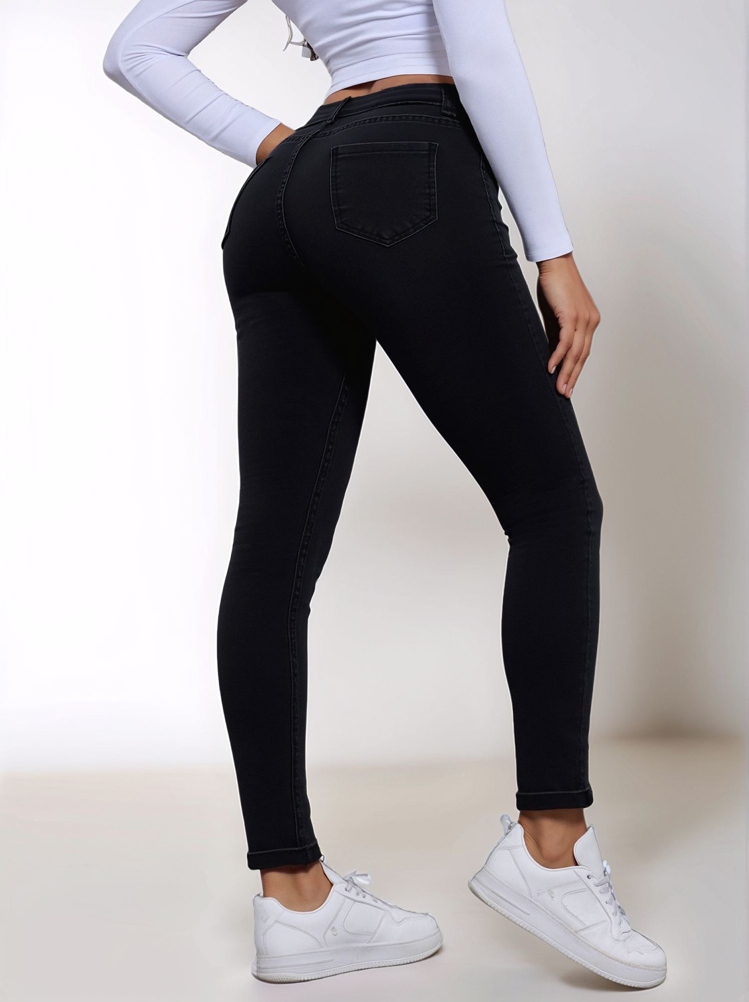HMJeans｜Pantalones vaqueros negros ajustados de talle alto con roturas, diseño moderno y versátil