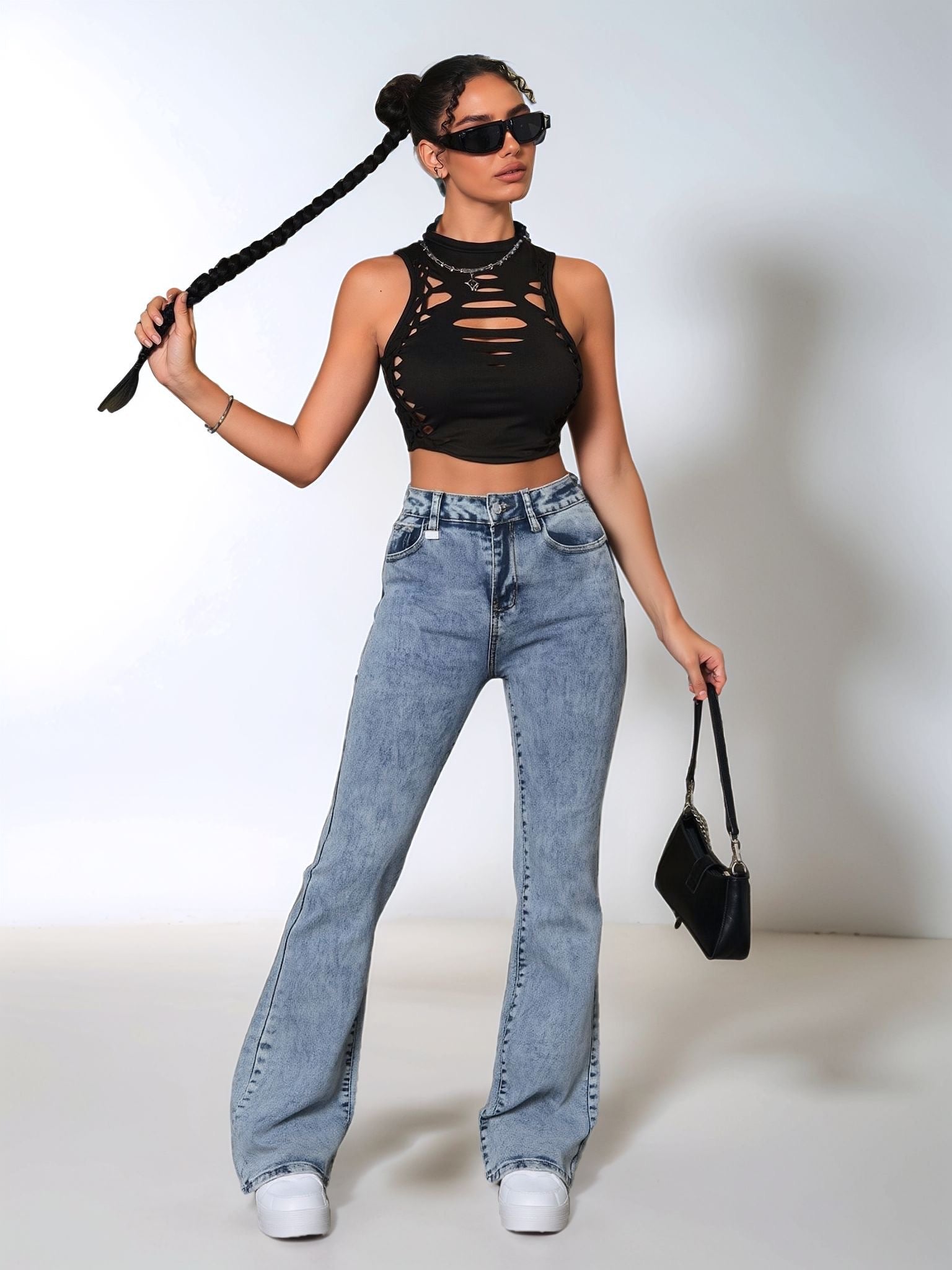 HMJeans｜Pantalón vaquero azul claro con leve acampanado y lavado vintage, tiro alto y estilo versátil